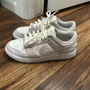 Womens Nike dunk low in white/lilac
